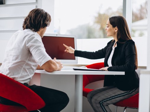 Наставники в цене: почему работники массово выбирают вакансии с поддержкой