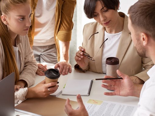 Как урезать бюджет на обучение на 50%, не убив развитие