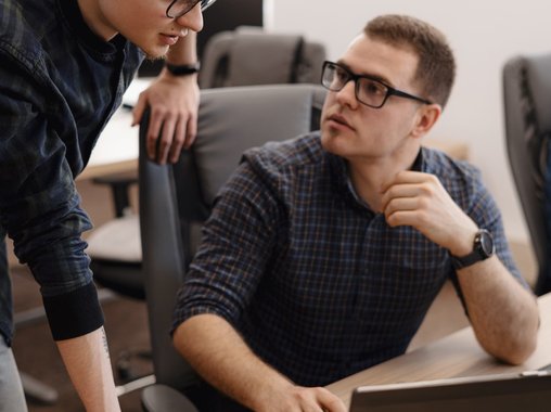 Эволюция запросов: как поколение соцсетей меняет корпоративную среду