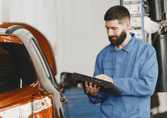 Спрос на специалистов автобизнеса вырос на 21% за год