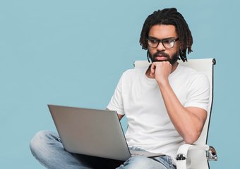 Китай нанимает россиян, в России ищут айтишников из Африки