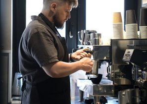 Бодрящая мотивация - как удержать сотрудников общепита