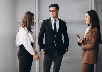 Более половины россиян работают без формального дресс-кода