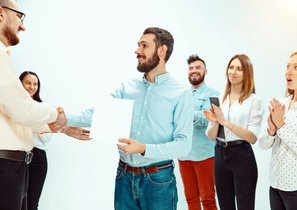 «Кандидатский» рынок: 5 способов привлечь внимание соискателя в 2023