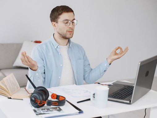 Исследование: 40% россиян сохраняют work-life баланс, избегая переработок