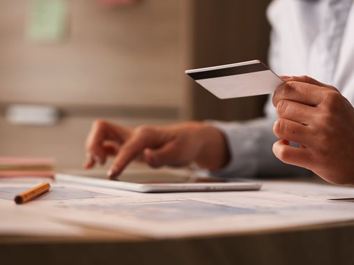 Долги как красная метка: когда работодатель может проверить вашу кредитную историю