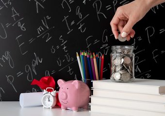 Где в России учителям платят больше всего? Рейтинг регионов от Минпросвещения