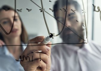 Тоннельное зрение кризиса: почему решения руководства не находят понимания у команды