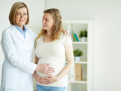 В России сохраняется острый дефицит акушерок