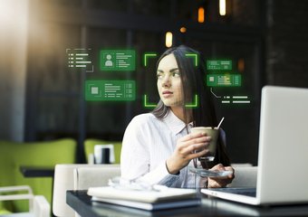 Использование ИИ для обучения и контроля персонала