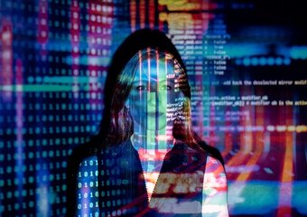 Глава Минцифры: Большинство уехавших айтишников вернулись в Россию