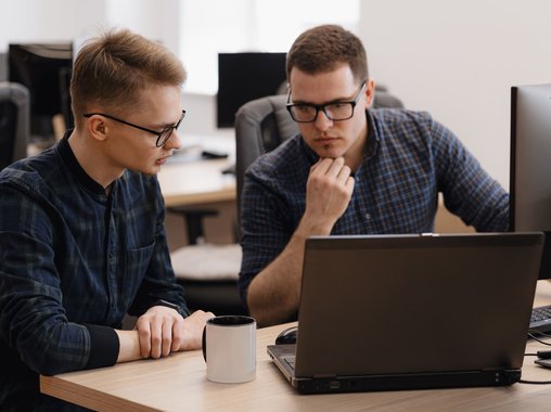 42% самозанятых айтишников планируют работать в новогодние праздники