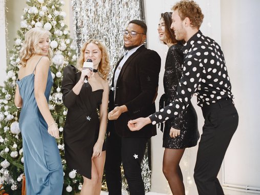 Волшебная работа: подборка сезонных вакансий для создания праздника в 2025 году