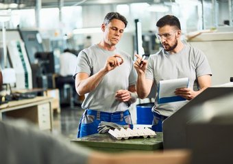 Эксперты называли самые востребованные профессии на производствах