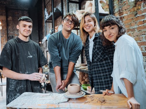 Молодые специалисты активно выбирают рабочие профессии, а компании повышают спрос