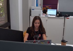 Kolesa Education – это оплачиваемая трехмесячная стажировка и бесплатные онлайн-курсы для IT-специалистов