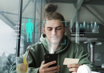 Навыки работы с ИИ становятся ценным активом на рынке труда, показывают исследования