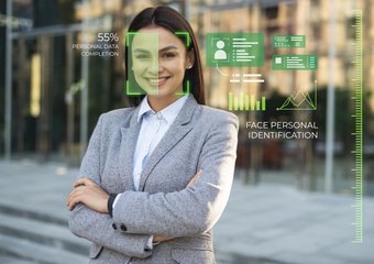 Маркетологи и HR-специалисты доверяют ИИ больше, чем пиарщики и аналитики