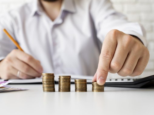 С 1 сентября 2025 года в России действуют новые правила служебных командировок