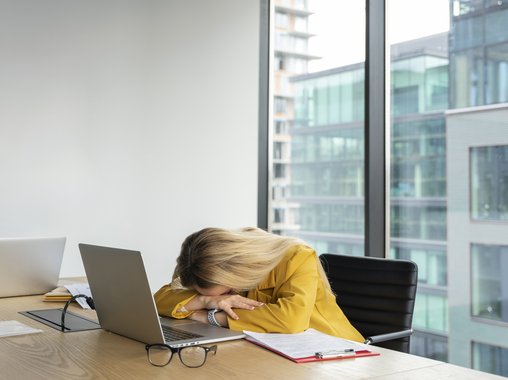 Каждый четвертый сотрудник в России устраивает себе «день тишины» на работе