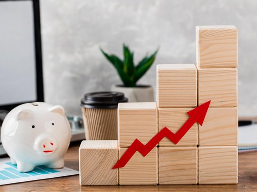 Деньги, статус и страх: что на самом деле движет карьерным ростом россиян