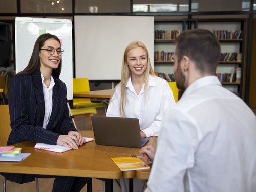 Эксперт назвала топ-5 офисных «красных флагов», которые отпугивают зумеров