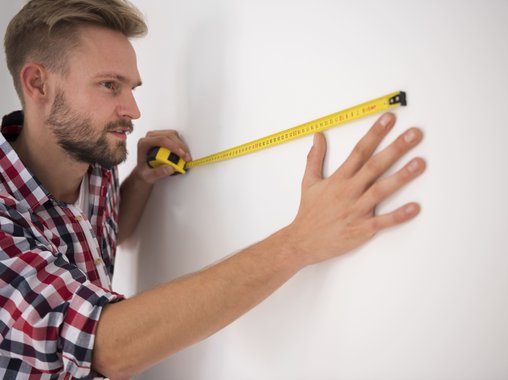 Замерщик стал самой высокооплачиваемой позицией для новичков в 2025 году