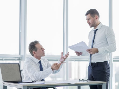 Абьюз на работе готовы терпеть не все