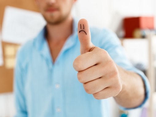 «Токсичный позитив» в компании: как благие намерения HR приводят к выгоранию команд