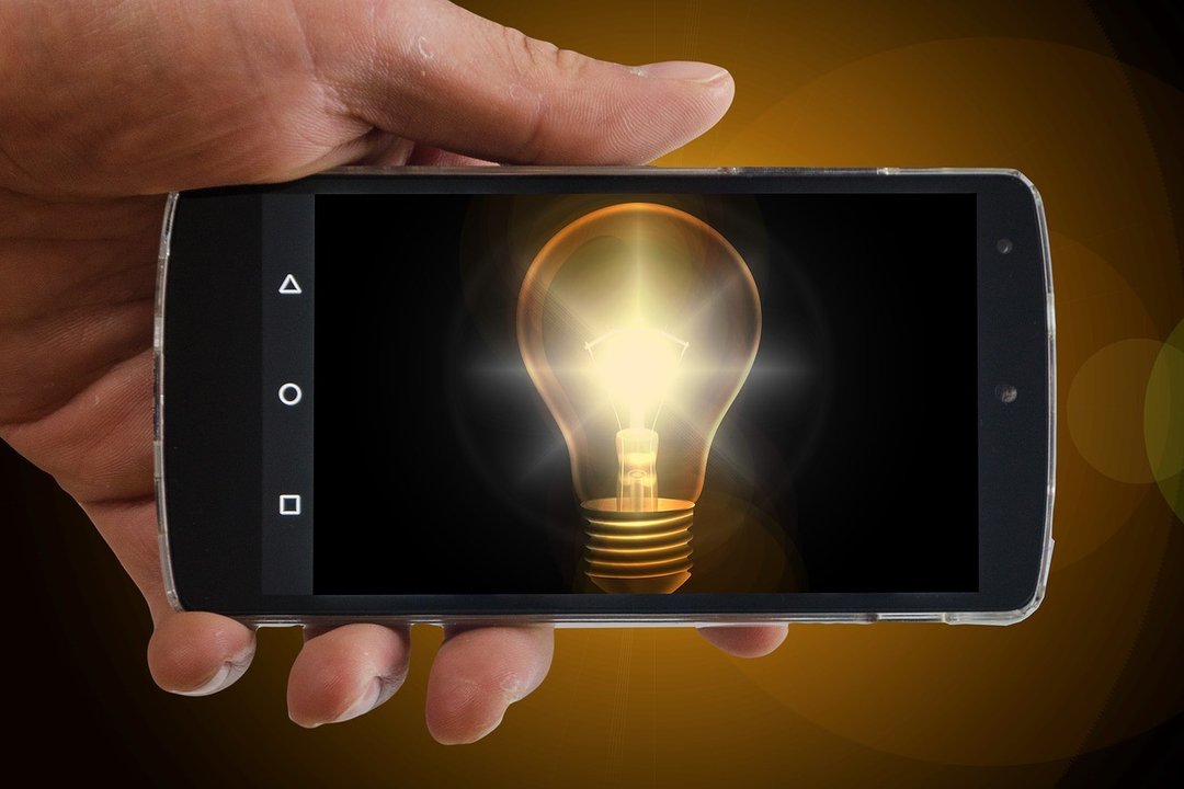 Рабочий телефон старше 3-х лет снижает мотивацию