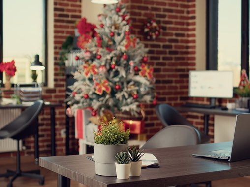 Предновогодняя неделя останется шестидневной