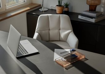 Финансисты, эстетисты и сотрудники торговли имеют самые аккуратные рабочие места