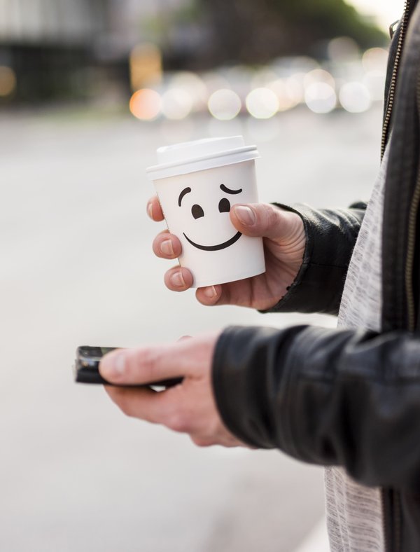Starbucks привязала бонусы сотрудников к использованию искусственного интеллекта