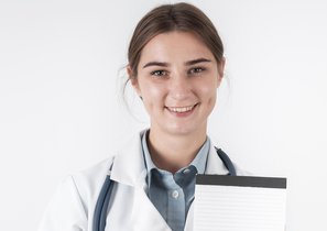 Стажировка для молодых медиков: стоит ли овчинка выделки?