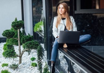 Почти 70% офисных сотрудников считают террасы и внутренние дворы важным критерием комфортного офиса