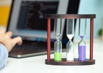 Отпуск автоматически продлевает испытательный срок