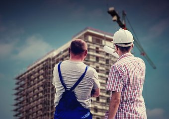 Спрос на строителей в России вырос в 1,5 раза