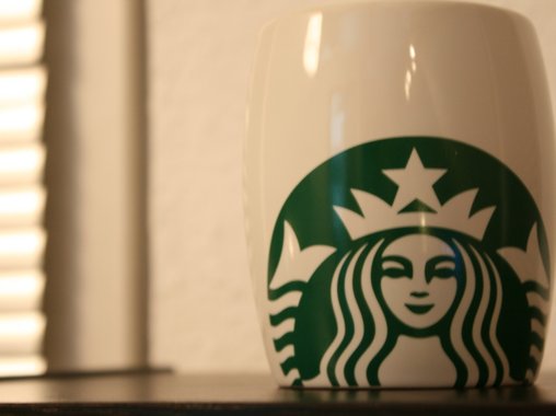 Starbucks может получить байкот из-за стаканов