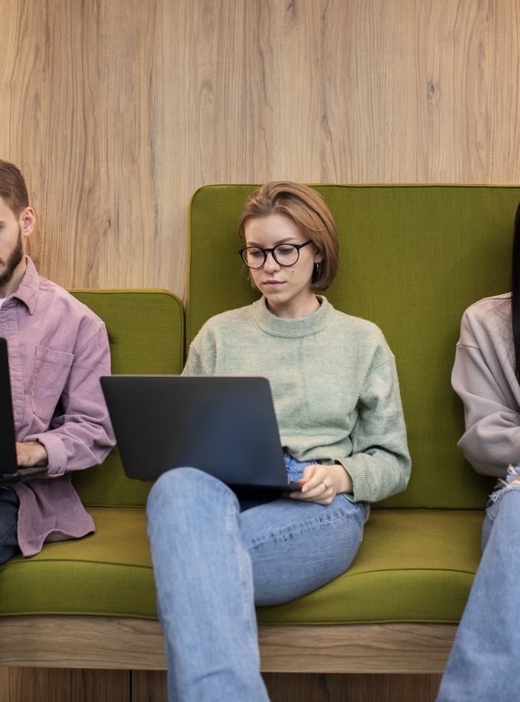 Смысл и ценность работы стали главными приоритетами для молодых специалистов