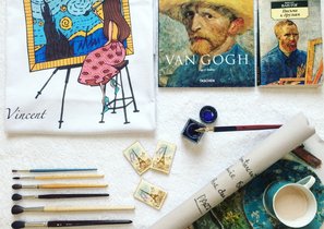 Зачем сотруднику Ван Гог на футболке