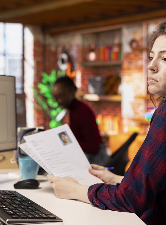 Эксперт предупредил о рисках использования ИИ при найме: от штрафов до дискриминации