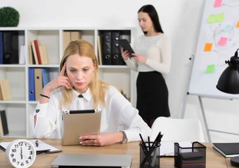 Роструд разъяснил случаи, когда согласие на дополнительные обязанности не требуется