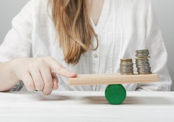 Каждый третий россиянин зарабатывает более 100 тысяч рублей