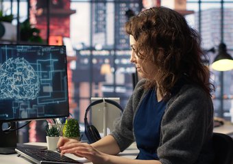 К 2030 году ИИ сможет покрыть до 80% дефицита кадров в России