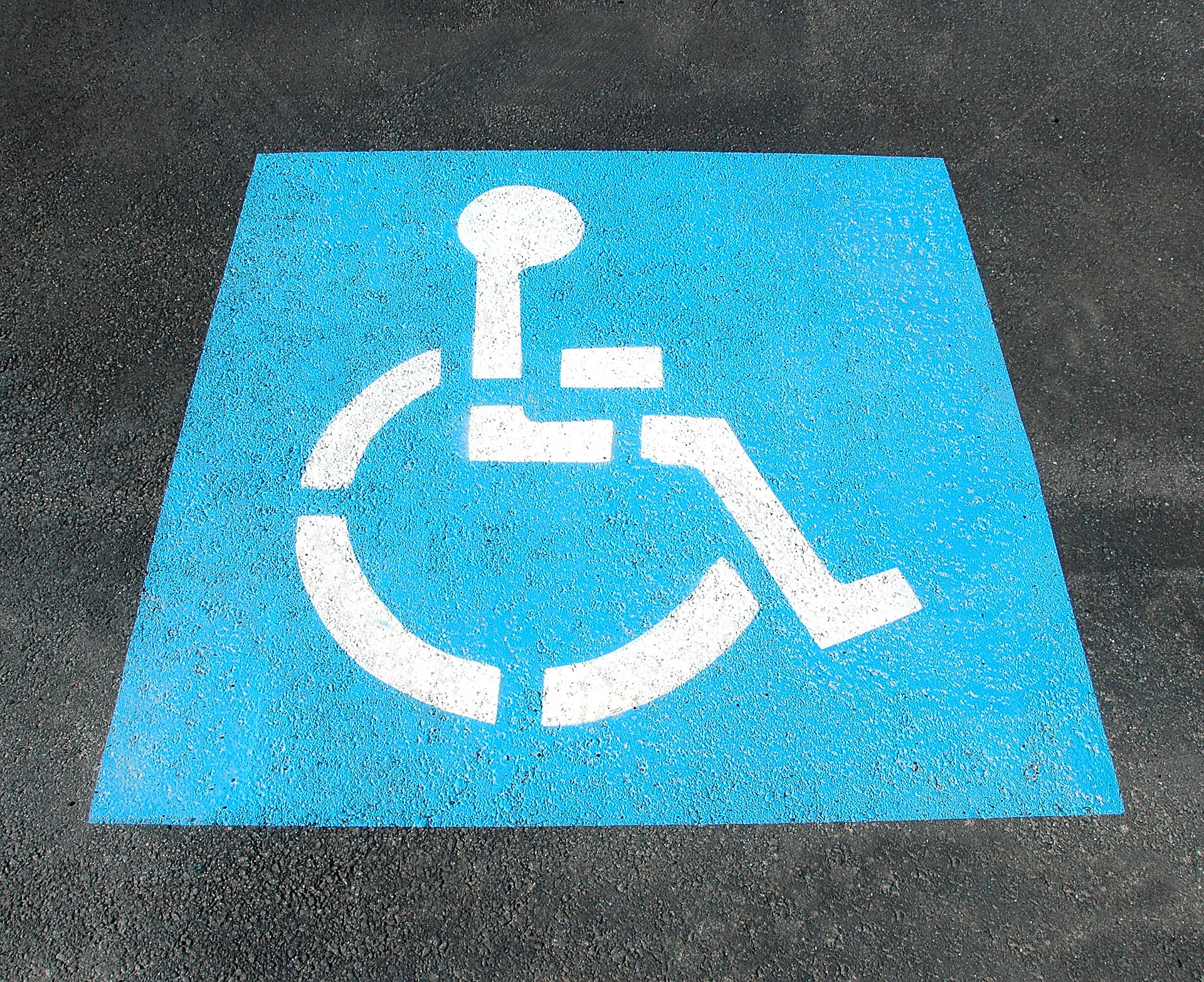 парковка для инвалида, знак, разметка, Инвалид в штате, льготы по налогам, Berkshire Advisory Group, льготы по инвалидам, Мария Артемова, проверка ФНС, сотрудники инвалиды,безбарьерная среда, доступная среда, доступная компания, ограниченные возможности здоровья, Кандидат с инвалидностью, работа с инвалидами, как нанять инвалида, какие плюсы в нанимании инвалида, какие плюсы если нанять инвалида, какие льготы если нанять инвалида, какие плюсы если взять на работу инвалида, работодатель и инвалид, финансовые плюсы работы с инвалидами, закон о работе с инвалидами