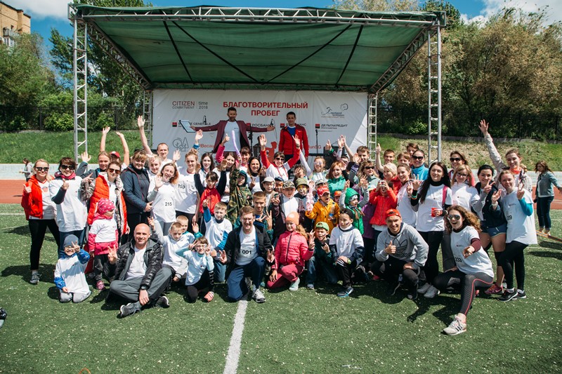Сотрудники компаний группы SocieteGenerale в России собрали более полумиллиона рублей на благотворительном пробеге в Самаре, ЦСК ВВС, Самара, SocieteGenerale, Русфинанс Банк, Росбанк, банк «ДельтаКредит», SocieteGeneraleInsurance и ALDAutomotive, Альянс Франсез Самара, Самарская государственная филармония, сеть фитнес-клубов Ботек, рекламная группа «Альфа Гифтс», «Эйнштейн пати», благотворительный пробег, Росбанк
